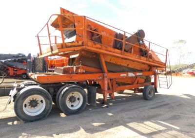 Finlay 165 portable 2 deck screen with fines conveyor
